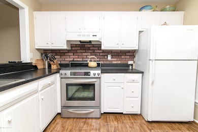 IMG_1215 KITCHEN