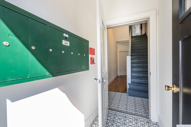 514 State St unit 1, Hudson, NY 12534 - photo 3