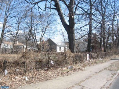 1812 Genesee St, Trenton, NJ 08610 - photo 2