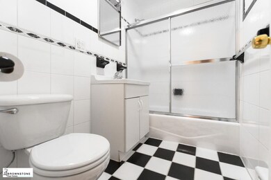 356 Henry St unit 2R, New York, NY 11201 - photo 3