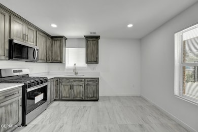1107 Myrtle Ave-3