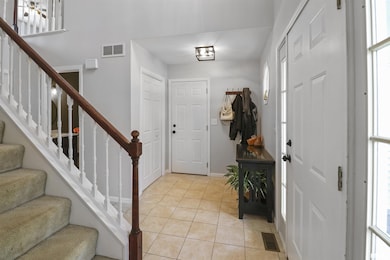 5515 N Cedarwilde Ct, Peoria, IL 61615 - photo 3