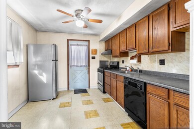 403 Sheppard Ave, Runnemede, NJ 08078 - photo 7