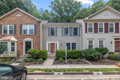 10627 Alison Dr, Burke, VA 22015 - photo 3