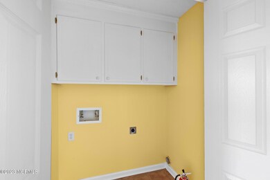 3955 Sterling Pointe Dr unit PPP8, Winterville, NC 28590 - photo 7