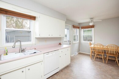 Kitchen and Eat-In Area