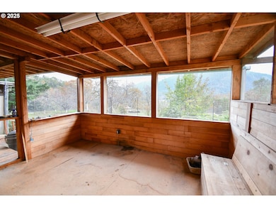 214 Thompson Rd, Riddle, OR 97469 - photo 5