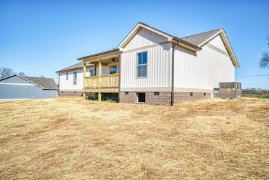 824 Dodson Chapel Rd, Cookeville, TN 38506 - photo 5