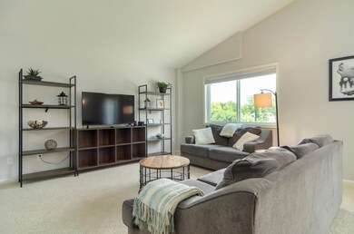 8607 Gateway Cir, Monticello, MN 55362 - photo 5