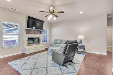 417 Green Meadow Dr, Boyd, TX 76023 - photo 7