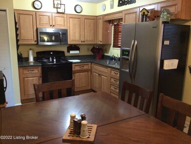 167 Emily Dr, Mount Washington, KY 40047 - photo 5