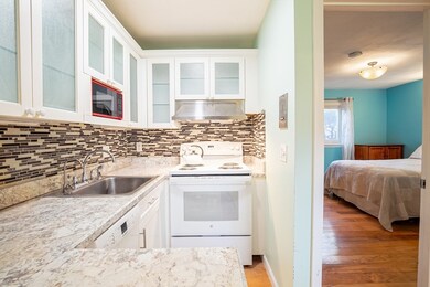 33 Jacqueline Rd unit B, Waltham, MA 02452 - photo 7