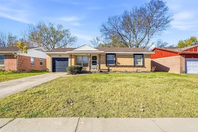 1731 Summit St, Mesquite, TX 75149 - photo 2