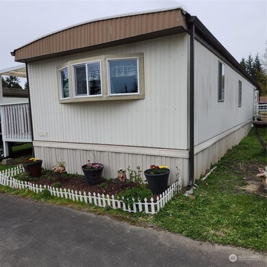 512 SW Berry Lake Rd unit 10, Port Orchard, WA 98367 - photo 2