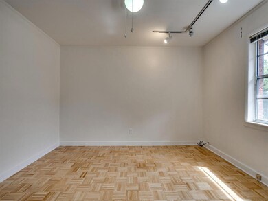 648 Oak Dr, Hurst, TX 76053 - photo 6