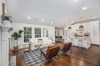 9222 Belinder Rd, Leawood, KS 66206 - photo 7