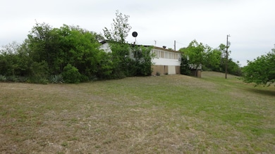 102 Silent Springs Ct, Weatherford, TX 76085 - photo 3