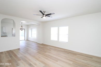 5756 E Flossmoor Cir, Mesa, AZ 85206 - photo 5