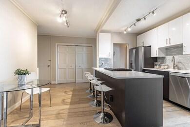 Harbor Towers unit 26C, Boston, MA 02110 - photo 3