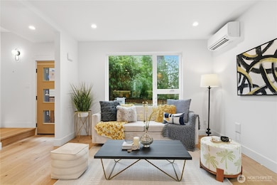 6547 11th Ave NW unit B, Seattle, WA 98117 - photo 5