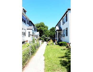 242A Quincy Shore Dr, Quincy, MA 02171 - photo 2