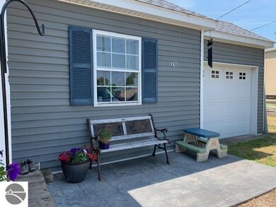 218 E Saginaw St, Au Gres, MI 48703 - photo 4