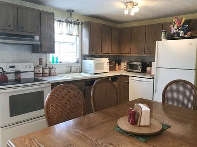 135 Center St, Carver, MA 02330 - photo 5