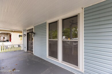 1214 E Elm