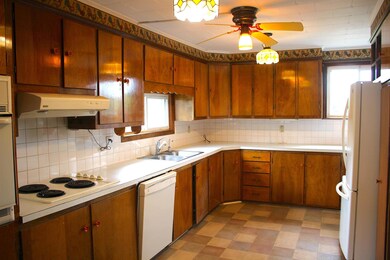 88 Lancaster Rd, Whitefield, NH 03598 - photo 5