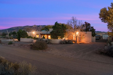 612 Rio Ruidoso Rd NE, Rio Rancho, NM 87144 - photo 2