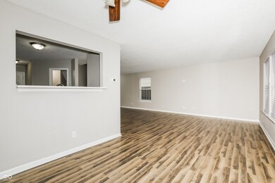 4528 Connaught Dr E, Plainfield, IN 46168 - photo 7