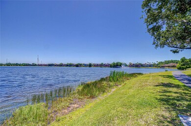 9304 Lake Chase Island Way unit 9304, Tampa, FL 33626 - photo 7