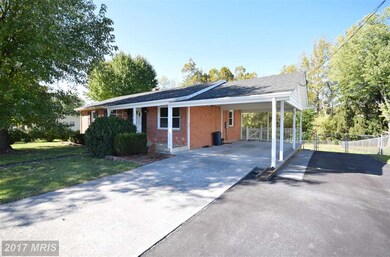 330 Miller Dr, Strasburg, VA 22657 - photo 4