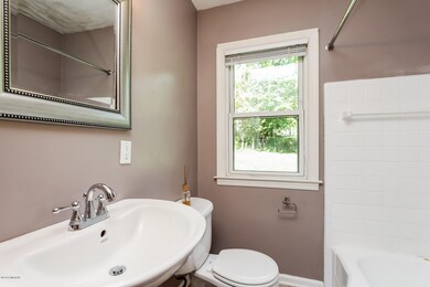 1331 Herrick Ave NE, Grand Rapids, MI 49505 - photo 7