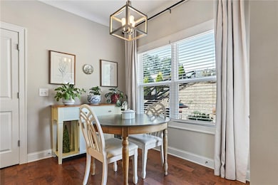 Breakfast Nook with Views of Backyard!