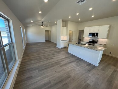 240 Trailblazer Ln, Odessa, TX 79765 - photo 6