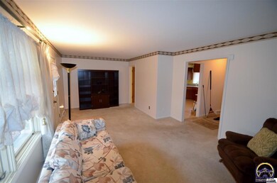 1109 SW Armagh St, Topeka, KS 66611 - photo 2