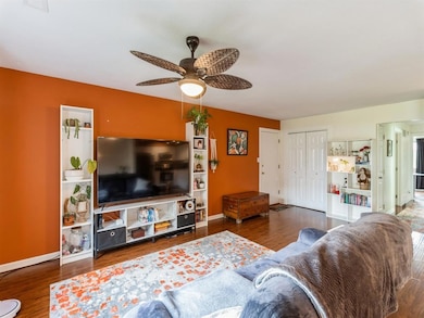 4609 Woodland Ave unit 5, West Des Moines, IA 50266 - photo 4