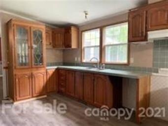 82 Small Creek Ln, Hendersonville, NC 28792 - photo 6