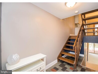 1301D Shallcross Ave, Wilmington, DE 19806 - photo 2