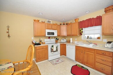 275 Snow Valley Dr, Drums, PA 18222 - photo 7