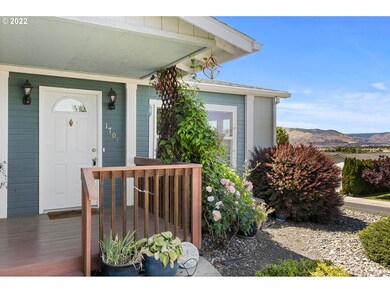 1701 Golden Way, the Dalles, OR 97058 - photo 4