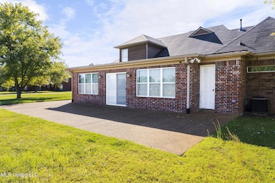 5-web-or-mls-7888 Shelburne Ln-04