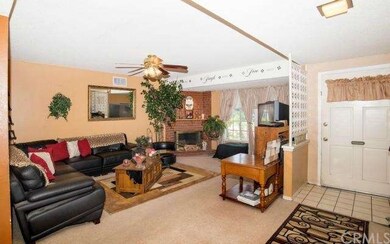 Nice Living room with Fireplace