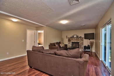 5165 White Birch Dr, Long Pond, PA 18334 - photo 4