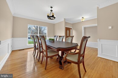 10385 Lime Tree Ct, Manassas, VA 20110 - photo 7