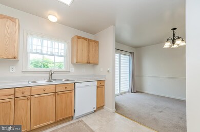 52 Litchfield Ln W, Martinsburg, WV 25405 - photo 4