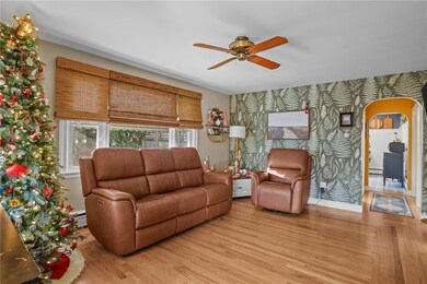 25 Trieste St, Pawtucket, RI 02860 - photo 5