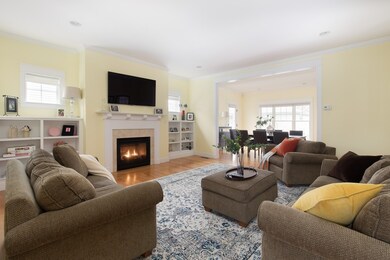 30 Putnam St unit 30, Needham Heights, MA 02494 - photo 2