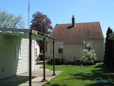 3835 Bellevue Rd, Toledo, OH 43613 - photo 2